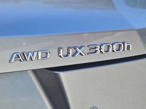 Used 2025 Lexus UX 300h AWD w/ Accessory Package (Z1) image 9