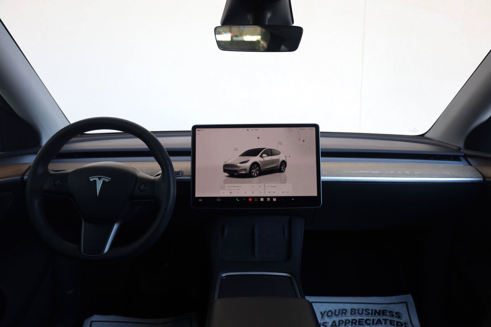 Used 2023 Tesla Model Y Long Range AWD/4WD image 29