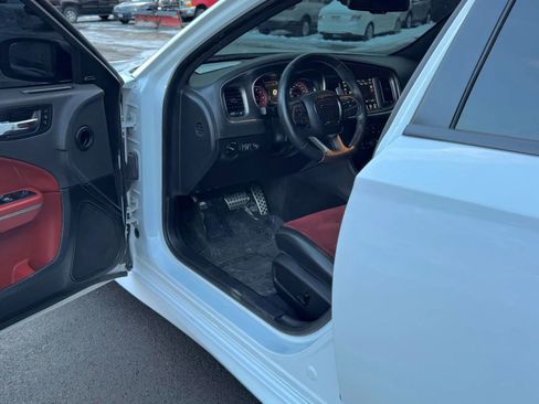 Used 2016 Dodge Charger SRT Hellcat w/ Harman/Kardon Audio Group image 13