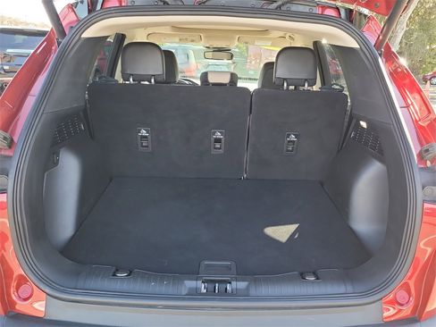 Used 2020 Ford Escape Titanium image 8