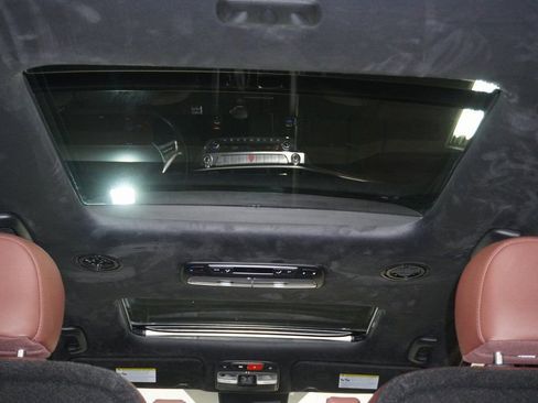 Used 2023 Kia Telluride SX Prestige image 9