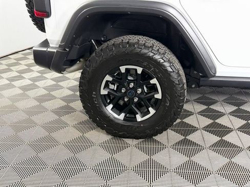 Used 2025 Jeep Wrangler Unlimited Rubicon 4xe w/ Convenience Group image 13