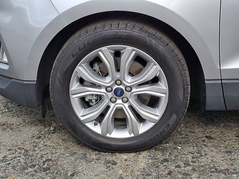 Used 2020 Ford Edge Titanium AWD/4WD image 8