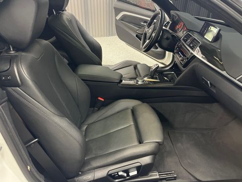 Used 2019 BMW 430i Coupe w/ M Sport Package image 25
