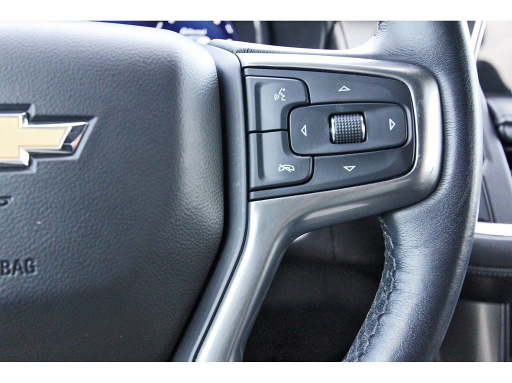 Used 2022 Chevrolet Tahoe LT w/ LT Signature Plus Package RWD image 19
