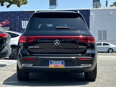 Used 2023 Mercedes-Benz EQB 300 4MATIC image 5