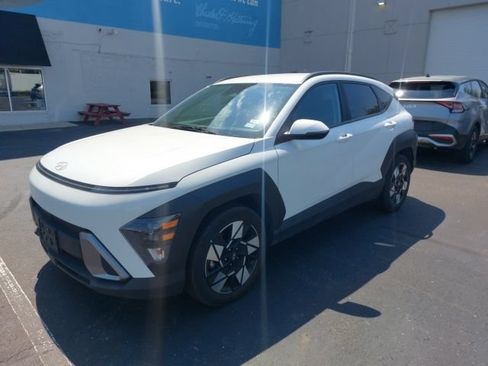 Used 2024 Hyundai Kona SEL FWD image 4