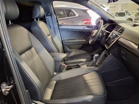 Used 2023 Volkswagen Tiguan SE R-Line FWD image 29