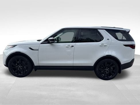 New 2025 Land Rover Discovery S AWD/4WD image 2