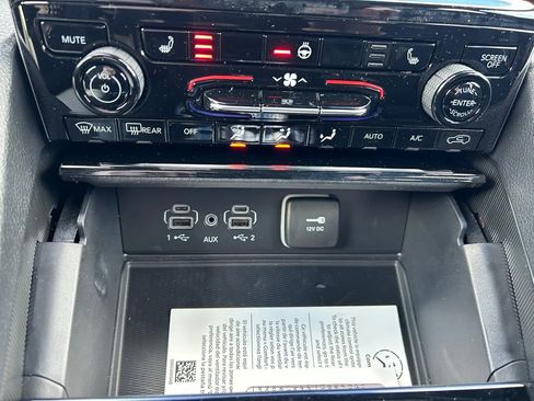 New 2026 Jeep Grand Cherokee L Laredo AWD/4WD image 30