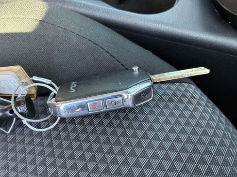 Used 2025 Kia Soul LX w/ LX Technology Package image 21