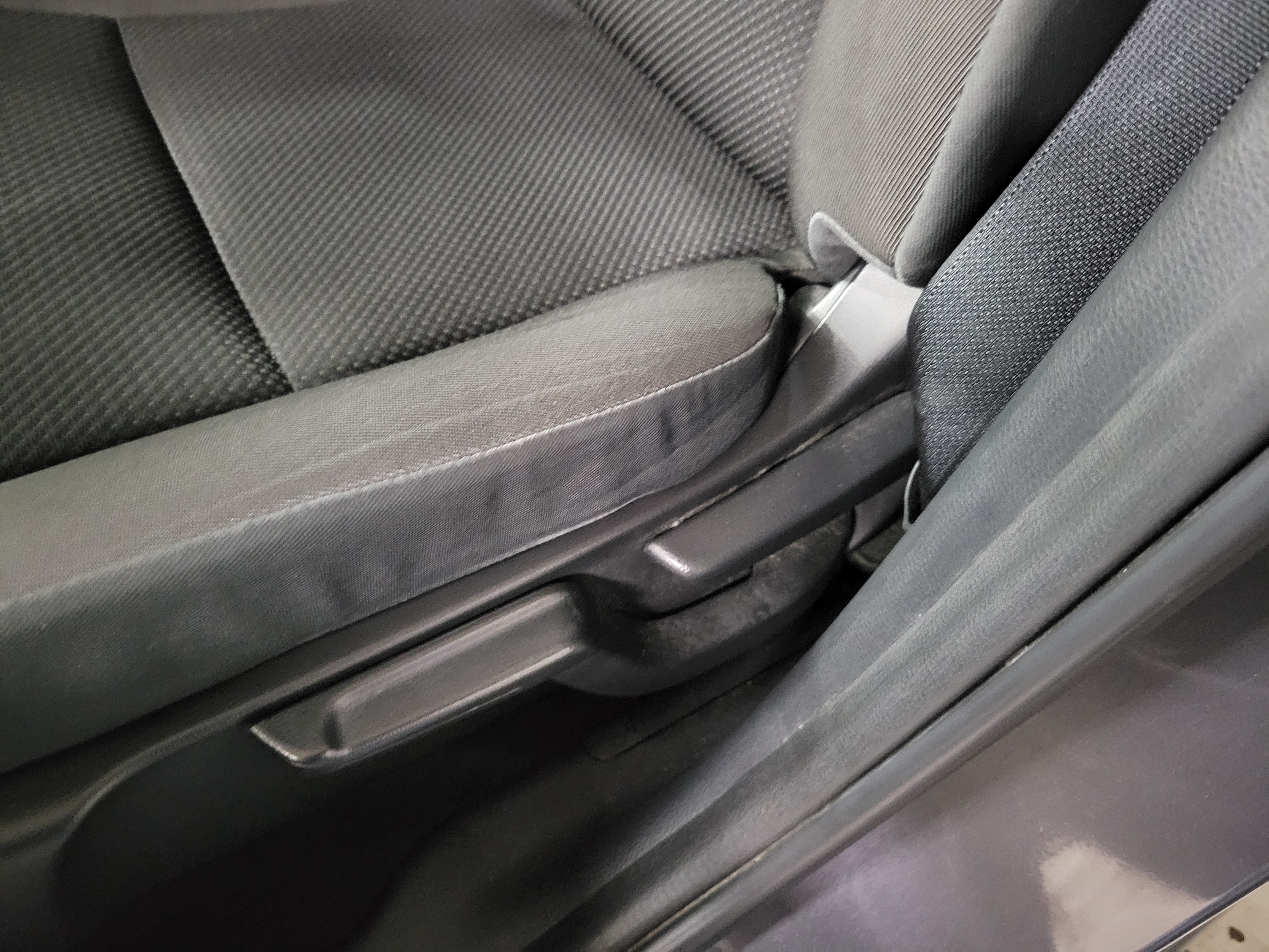 Certified 2021 Honda HR-V LX image 19