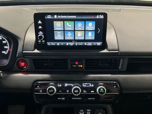 Used 2025 Honda Pilot TrailSport image 20