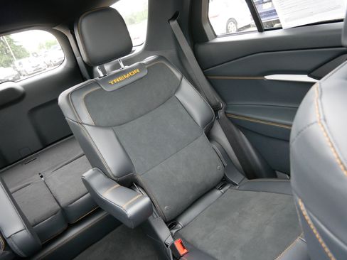 Used 2026 Ford Explorer Tremor w/ Tremor Ultimate Package AWD/4WD image 14
