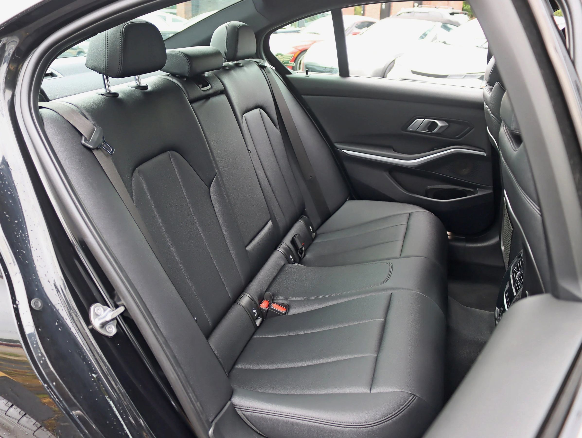 Used 2019 BMW 330i xDrive Sedan w/ Premium Package AWD/4WD image 31
