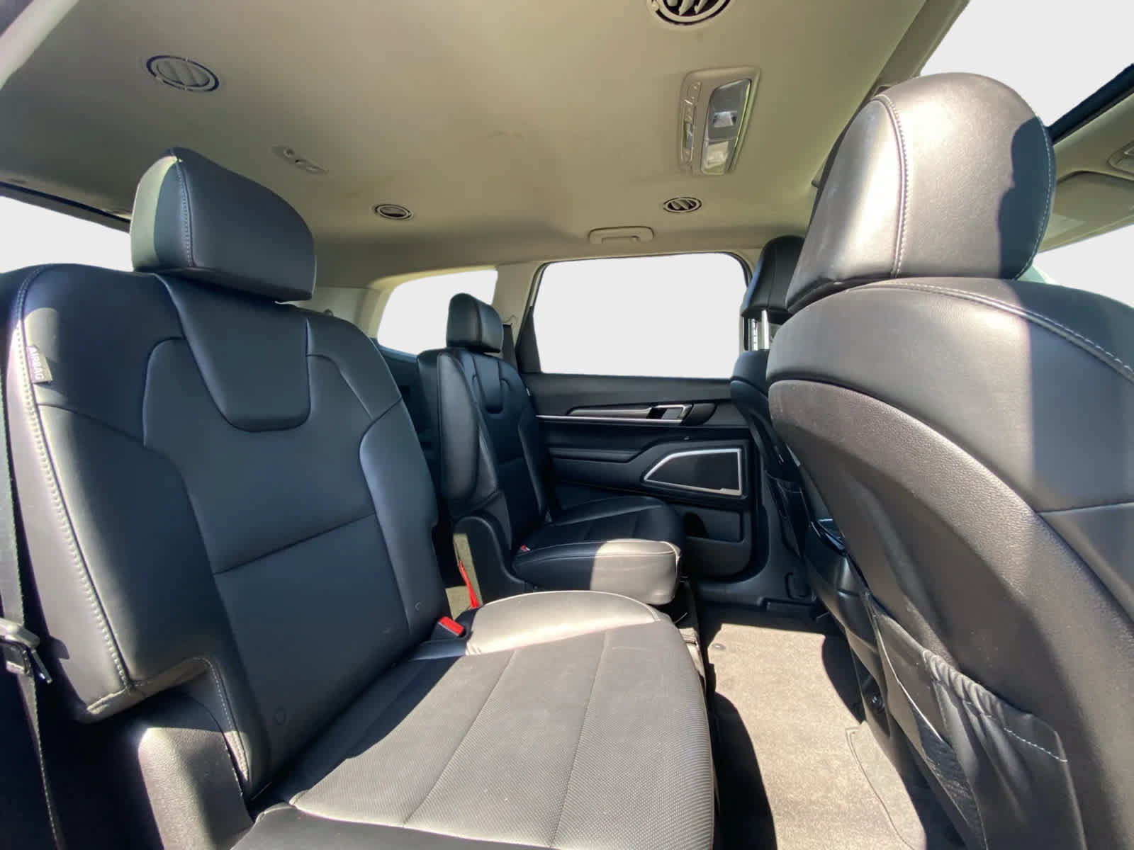 Used 2024 Kia Telluride S w/ S Sunroof Package FWD image 16