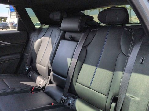 New 2025 Cadillac Lyriq Sport image 25