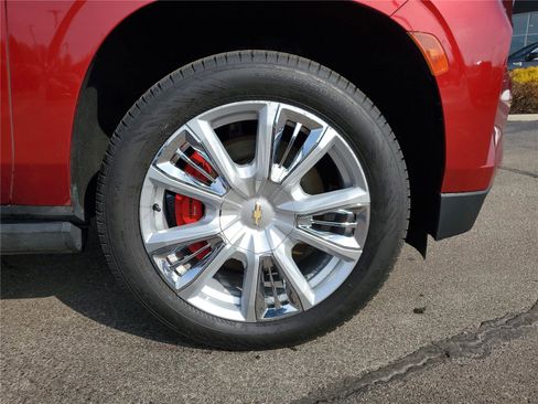 Used 2021 Chevrolet Tahoe High Country w/ Premium Package image 5