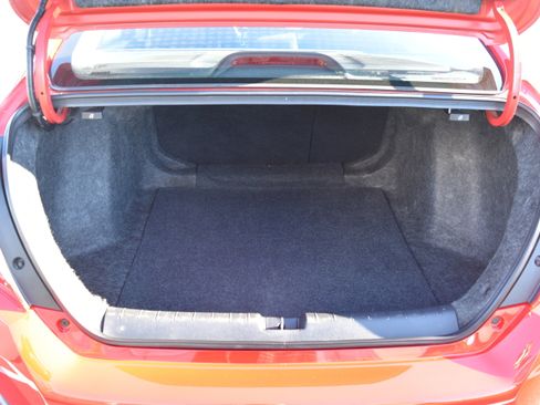 Certified 2018 Honda Civic EX image 10