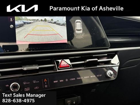 New 2025 Kia Niro EX image 10