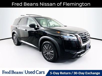 Certified 2023 Nissan Pathfinder SL w/ SL Premium Package