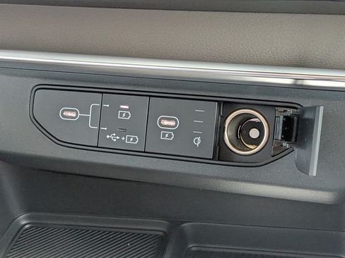 New 2026 Kia Carnival EX FWD image 29