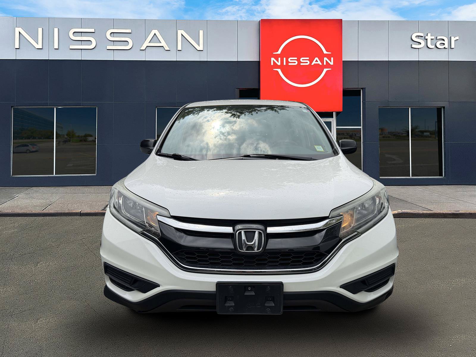 Used 2015 Honda CR-V LX image 2