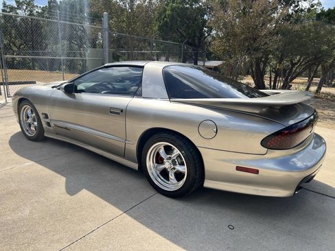 Used 2002 Pontiac Firebird Trans Am image 9