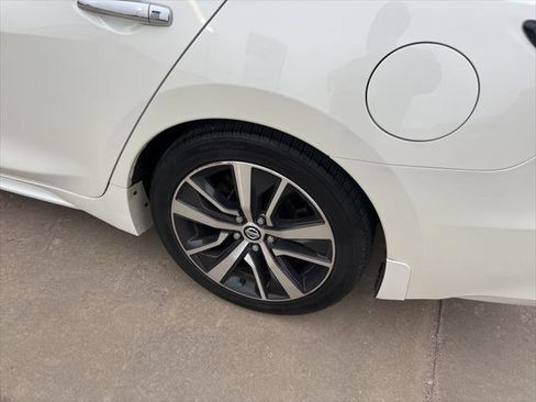 Used 2019 Nissan Maxima 3.5 SL w/ Floor Mat Group image 5