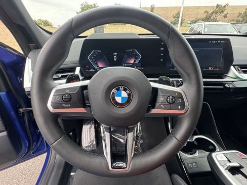 Used 2025 BMW X1 xDrive28i w/ Technology Package image 26