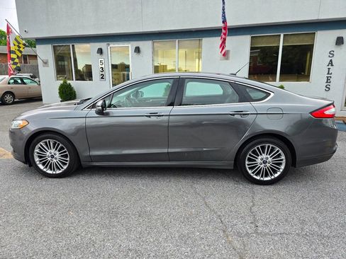 Used 2014 Ford Fusion SE w/ Equipment Group 202A FWD image 7