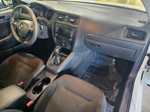 Used 2015 Volkswagen Jetta S FWD image 11