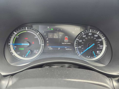 Used 2021 Toyota Highlander XLE image 28