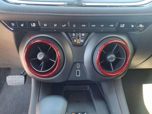 Used 2023 Chevrolet Blazer RS w/ Driver Confidence II Package FWD image 11