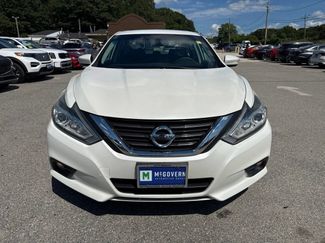 Used 2017 Nissan Altima 2.5 SV w/ Convenience Package FWD video 2