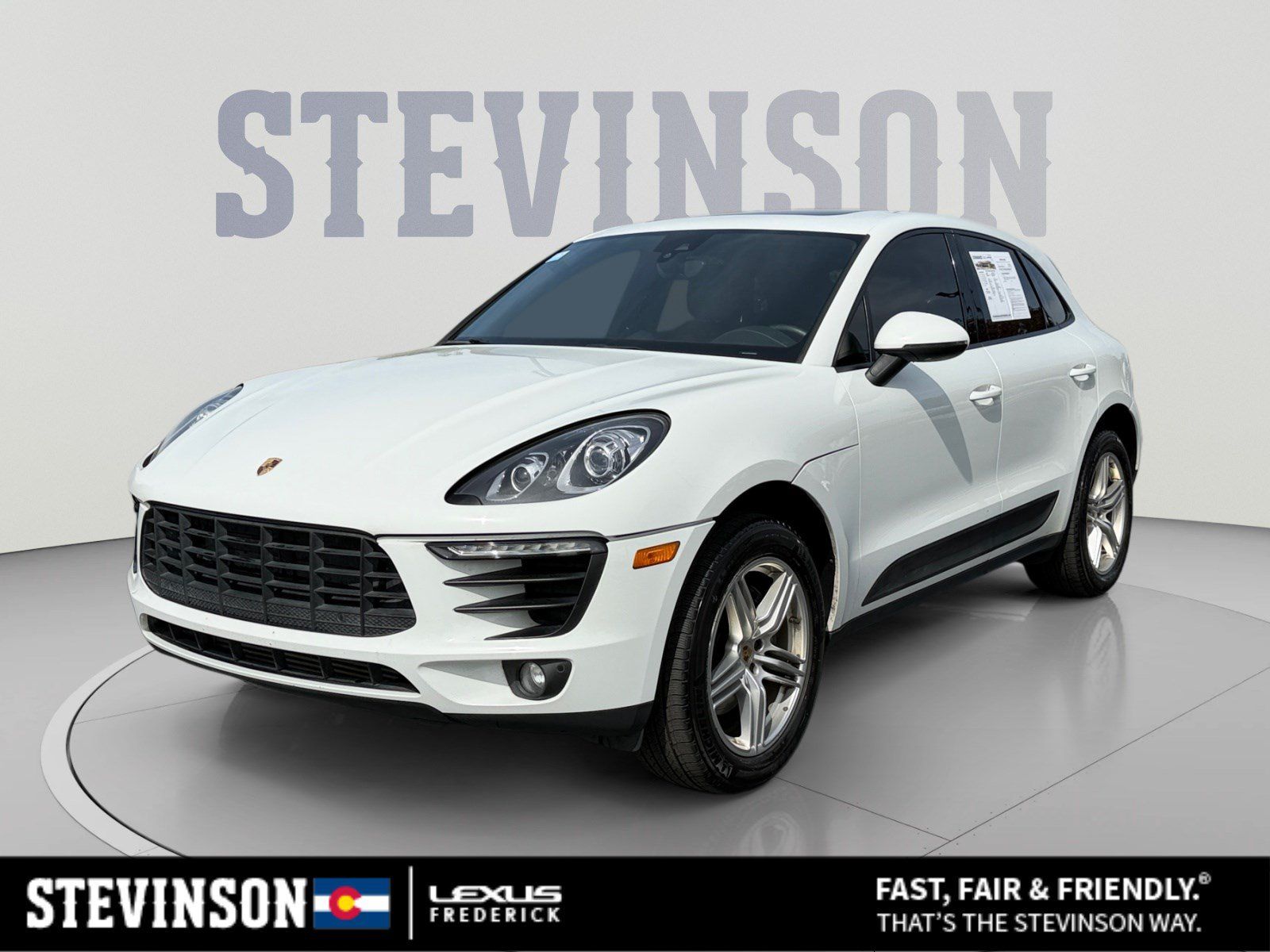 Used 2017 Porsche Macan AWD/4WD image 1