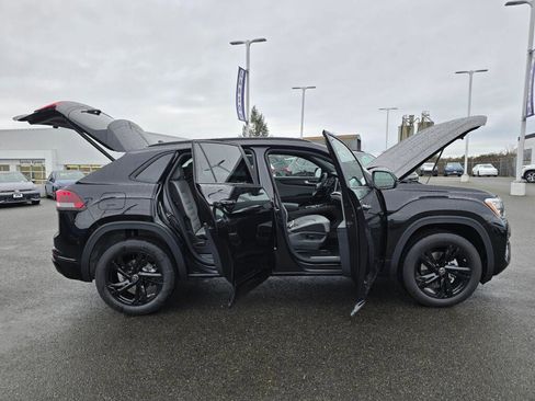 New 2026 Volkswagen Atlas Cross Sport SEL R-Line image 17