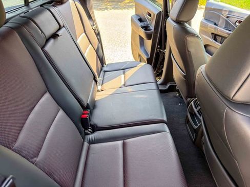 Used 2022 Honda Ridgeline Black Edition image 12