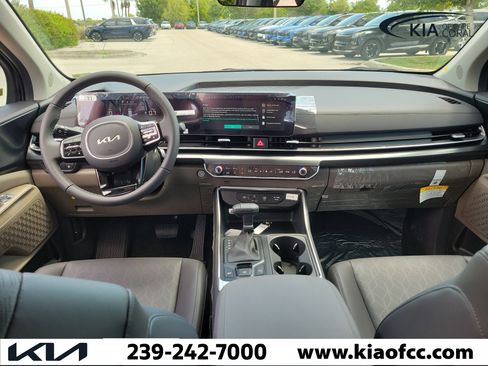 New 2026 Kia Carnival FWD image 16