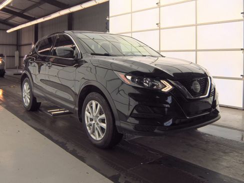 Used 2020 Nissan Rogue Sport S w/ Appearance Package image 2