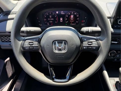 Used 2023 Honda Accord EX image 23