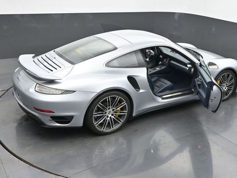 Used 2014 Porsche 911 Turbo S w/ Light Design Package image 61