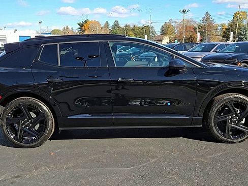 New 2026 Chevrolet Equinox EV RS image 5