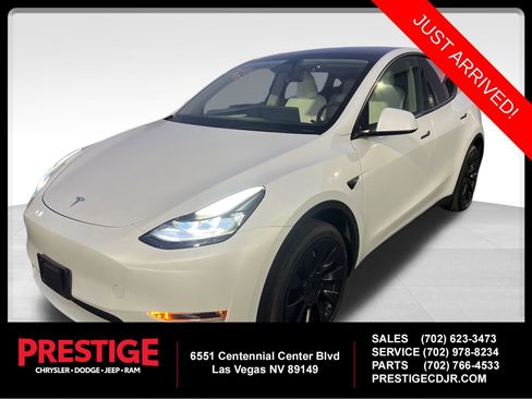 Used 2023 Tesla Model Y Long Range image 1