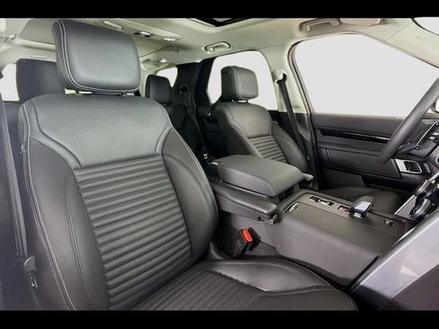 Used 2024 Land Rover Discovery S AWD/4WD image 14