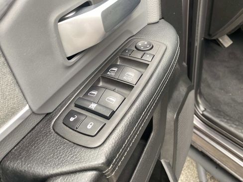 Used 2022 RAM 2500 Big Horn AWD/4WD image 24