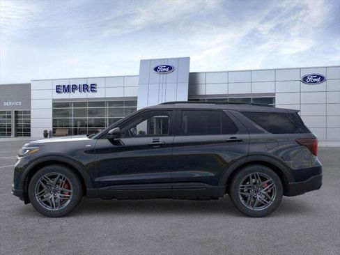 New 2026 Ford Explorer ST-Line w/ ST-Line Street Pack AWD/4WD image 3