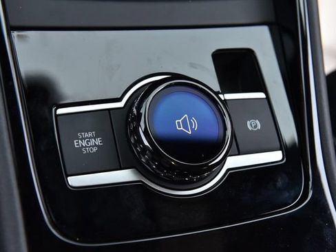 New 2026 Volkswagen Tiguan SEL R-Line AWD/4WD image 16