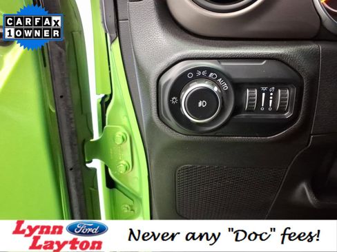 Used 2019 Jeep Wrangler Sport image 23