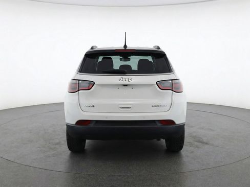 Used 2025 Jeep Compass Trailhawk image 6